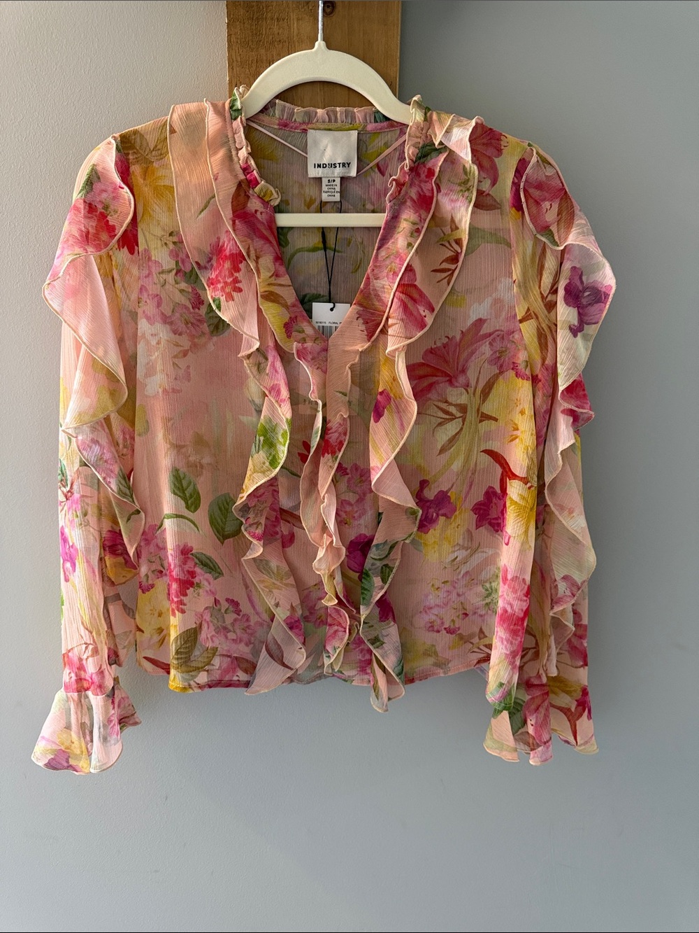 INDUSTRY Floral Ruffle Blouse in Pink, S, NWT